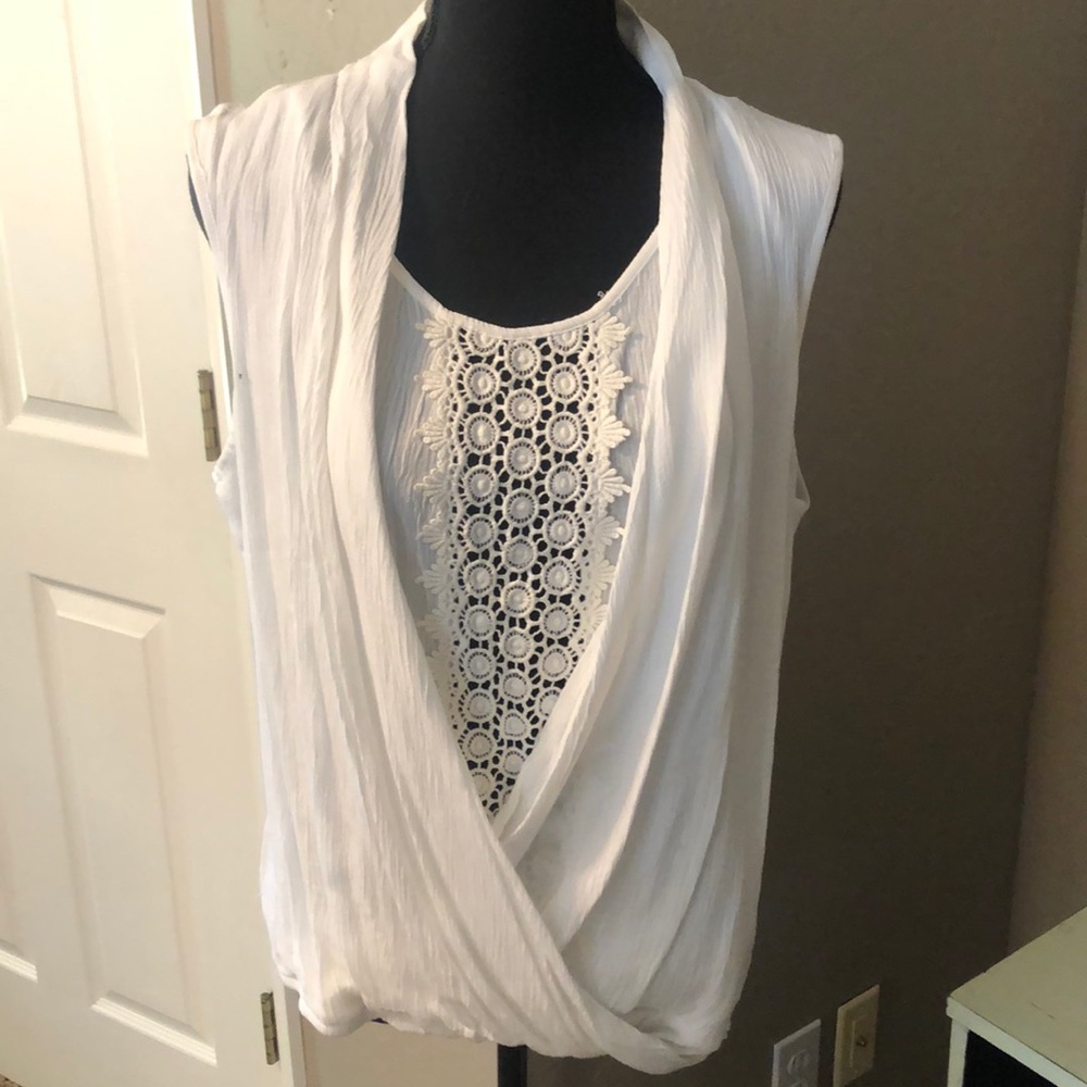 White Francesca’s Summer Top
